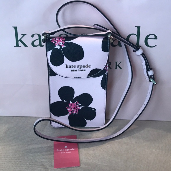 kate spade Accessories - 🆕NWT Kate Spade flap phone crossbody